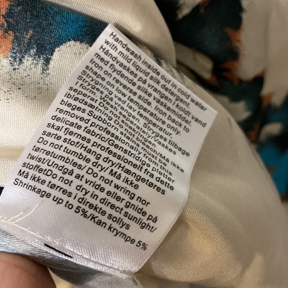 Munthe Alluba Print Long Sleeve Silk Blouse - Picture 6 of 7